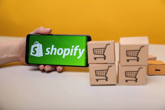 Shopify CRM Software