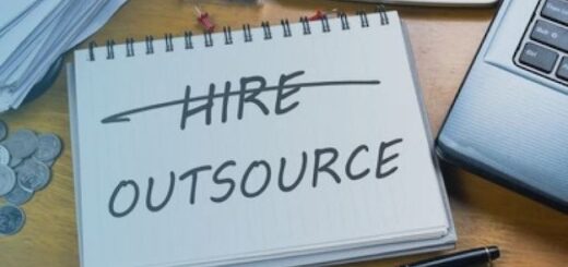 reasons to outsource it support